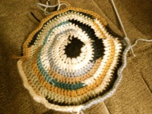 crochet cushion1